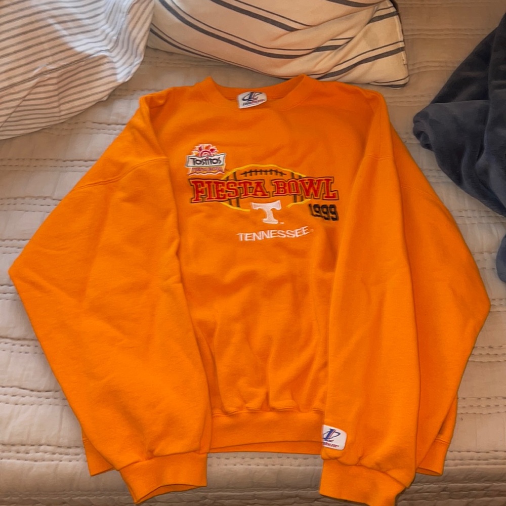 Vintage 1999 Crewneck -Fiesta Bowl Tennessee- sweater